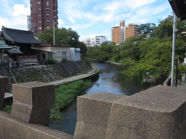 R7PW0704